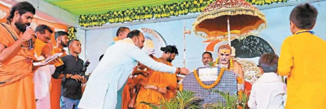 भगवान के 24 अवतार, इनमें से एक युगल-जगतगुरु शंकराचार्य