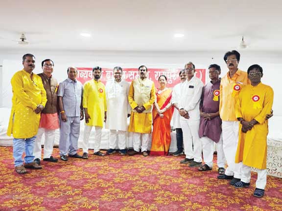 ब्राह्मण समाज लोक कल्याण का कार्य करता है - त्रिवेदी