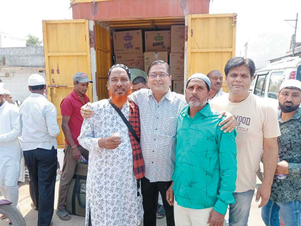 हर्षोल्लास के साथ मनी ईद