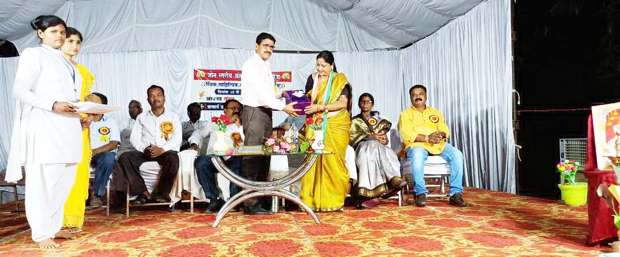 जोन स्तरीय अंतर डाइट साहित्यिक सांस्कृतिक एवं क्रीड़ा प्रतियोगिता के समापन में विधायक पहुंची