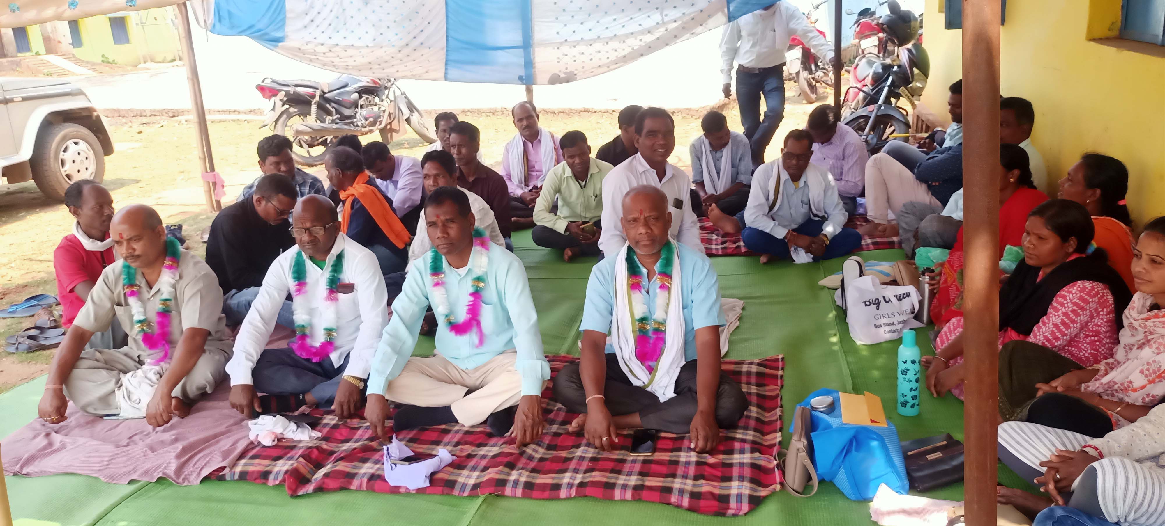 हड़ताल को उग्र करने बनी रणनीति,  आज से शुरू हुआ भूख हड़ताल