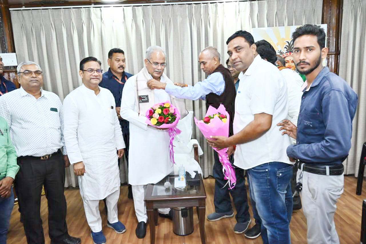अर्जुनीराज के नवनिर्वाचित राजप्रधान व प्रतिनिधि मंडल ने सीएम से की मुलाकात