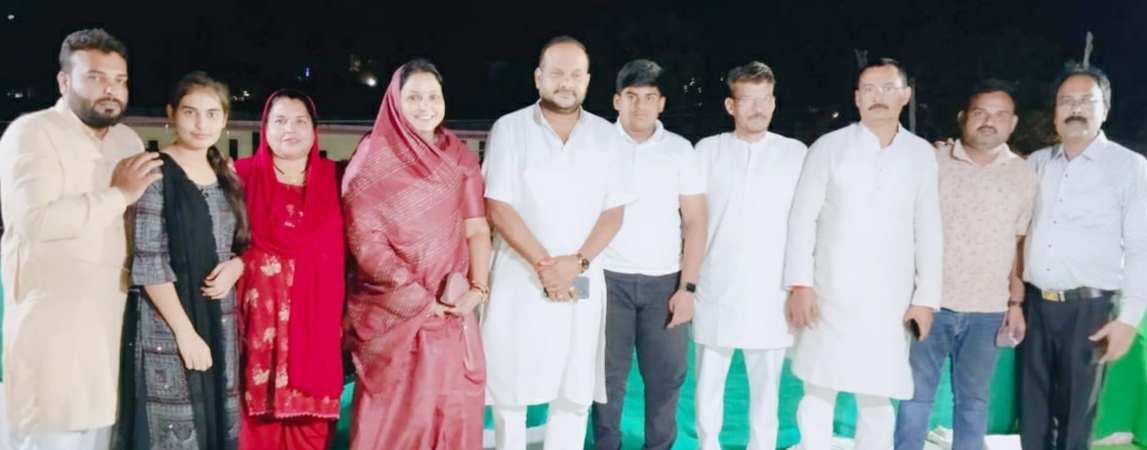 ईद मिलन ने दो कौमों के बीच बिखेरी मोहब्बत की खुशबू