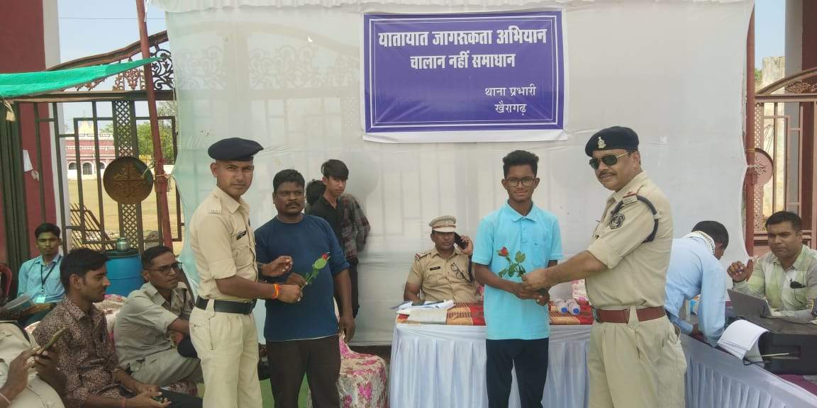 केसीजी में चला ‘चालान नहीं समाधान’ अभियान   वाहन चालकों को दी समझाईश