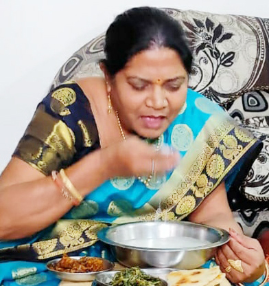 कुछ ने घर पर और कईयों ने सामूहिक रूप से खाया बोरे बासी