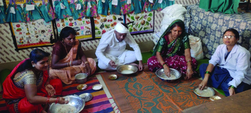स्टेशनपारा में मनाया मजदूर दिवस स्टेशनपारा में मनाया मजदूर दिवस