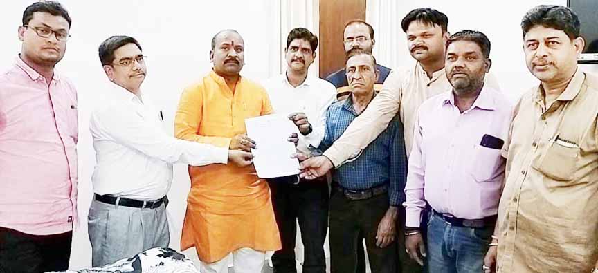 क्षत्रिय समाज ने की महाराणा प्रताप चौक में प्रतिमा स्थापना, शेड व सौंदर्यीकरण की मांग