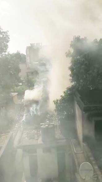 सूने मकान में लगी आग