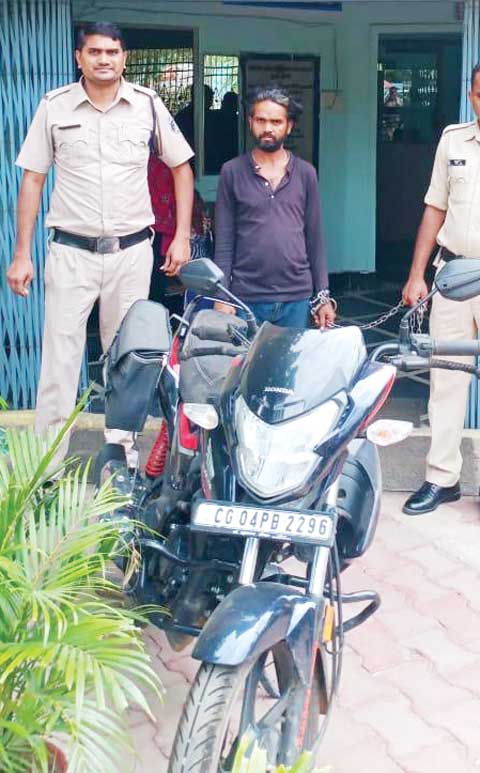 बाइक बेचने ग्राहक तलाश रहा चोर गिरफ्तार