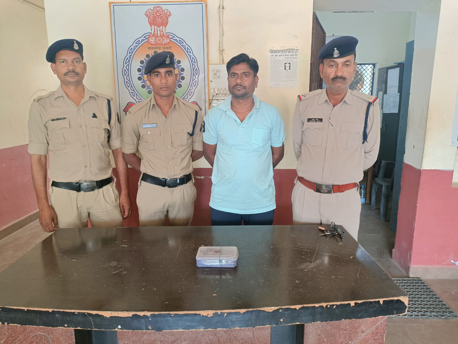 आईपीएल में ऑनलाईन क्रिकेट सट्टा, सटोरिया गिरफ्तार आईपीएल में ऑनलाईन क्रिकेट सट्टा, सटोरिया गिरफ्तार