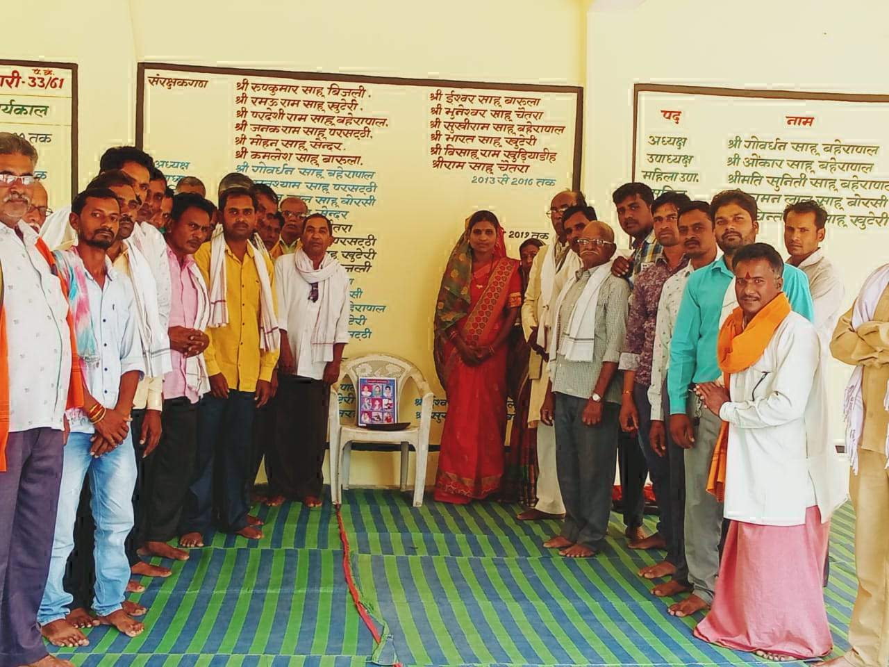 जगतरा सडक़ हादसे में मृतक परिवार को दी श्रद्धांजलि जगतरा सडक़ हादसे में मृतक परिवार को दी श्रद्धांजलि