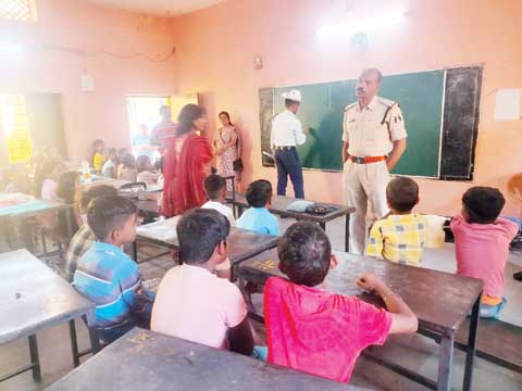  शासकीय प्राथमिक विद्यालय अमलीडीह में समर कैम्प