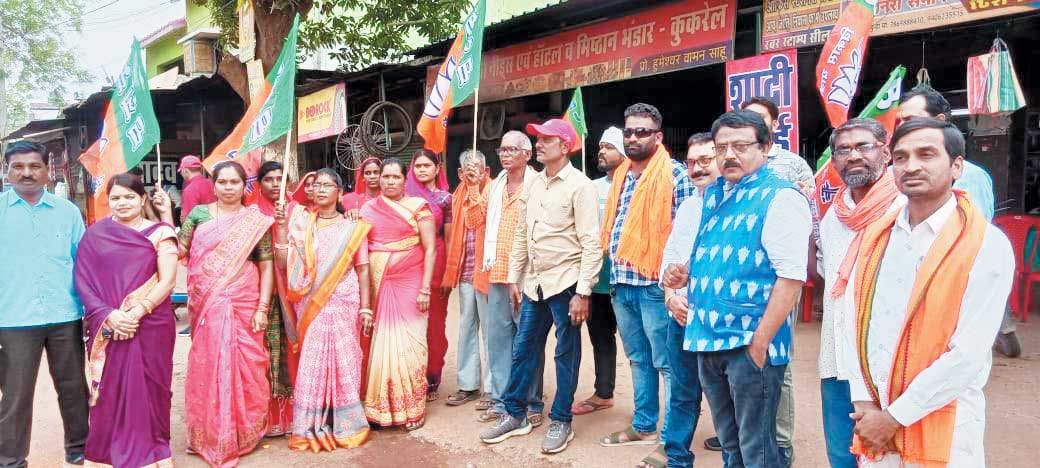  शराब घोटाला: भाजपा मंडल कुकरेल ने सीएम का पुतला फूंका