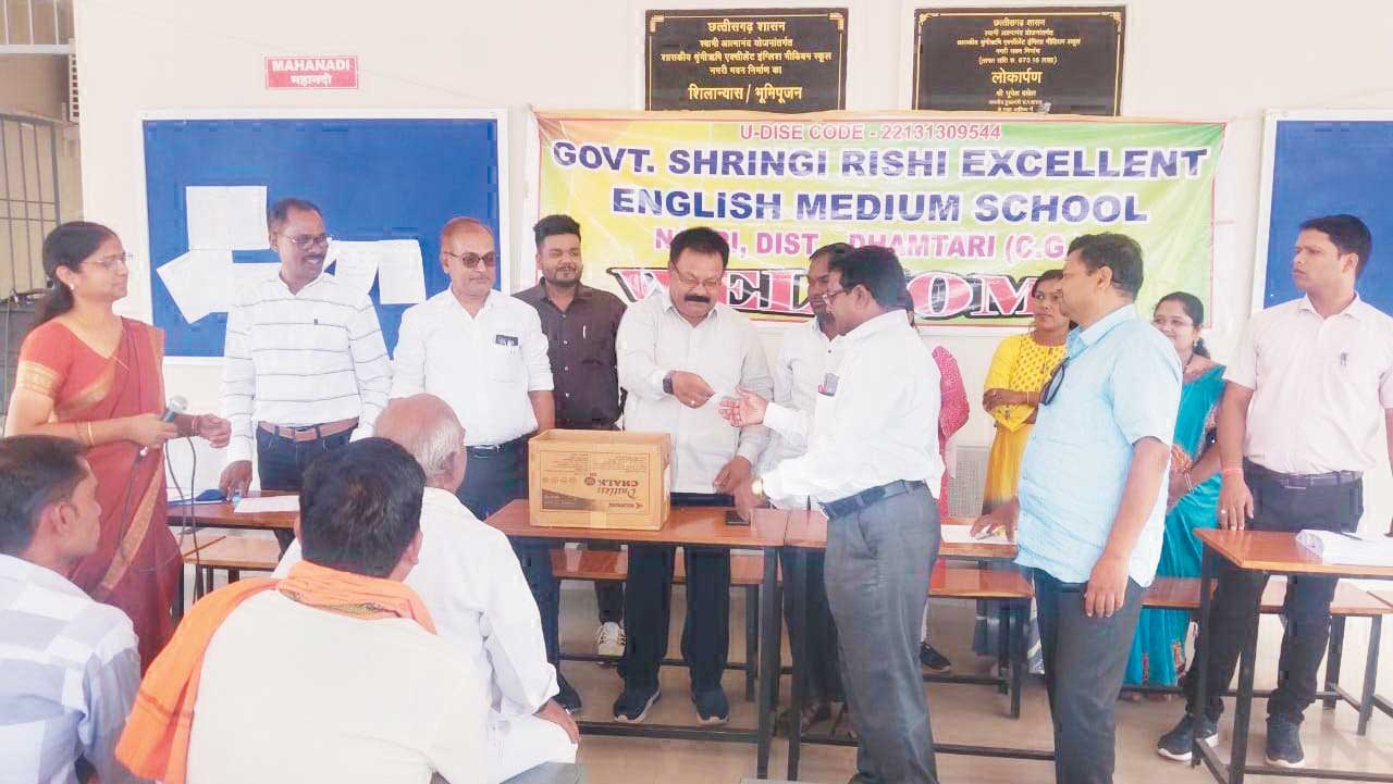 आत्मानंद स्कूल में भर्ती के लिए मची होड़, पांच गुना अधिक आवेदन