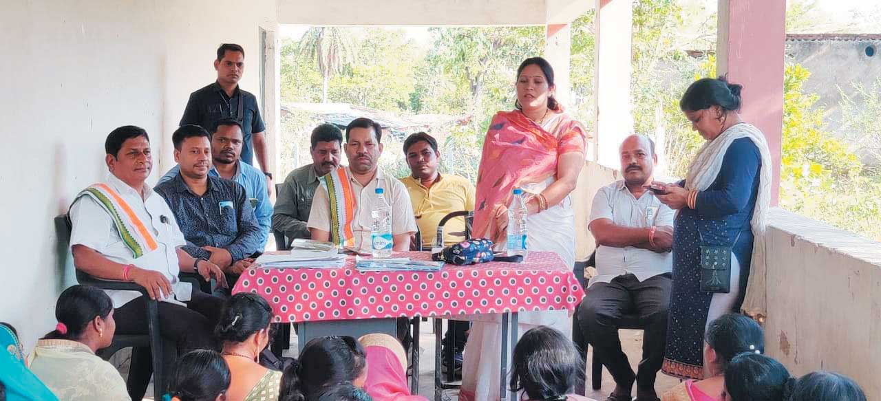 राजीव युवा मितान क्लब की कार्य योजना पर चर्चा राजीव युवा मितान क्लब की कार्य योजना पर चर्चा