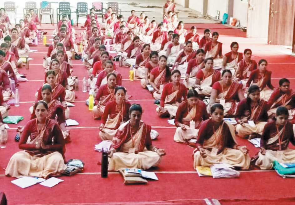 माना कैंप में शिशु वाटिका का प्रशिक्षण