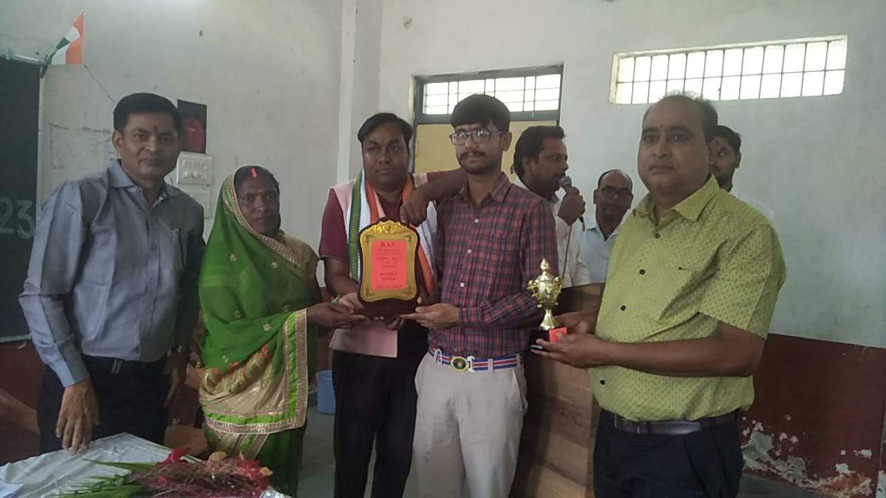 10वीं-12वीं में  मुख्यमंत्री पब्लिक स्कूल भवरमाल का परिणाम शत-प्रतिशत