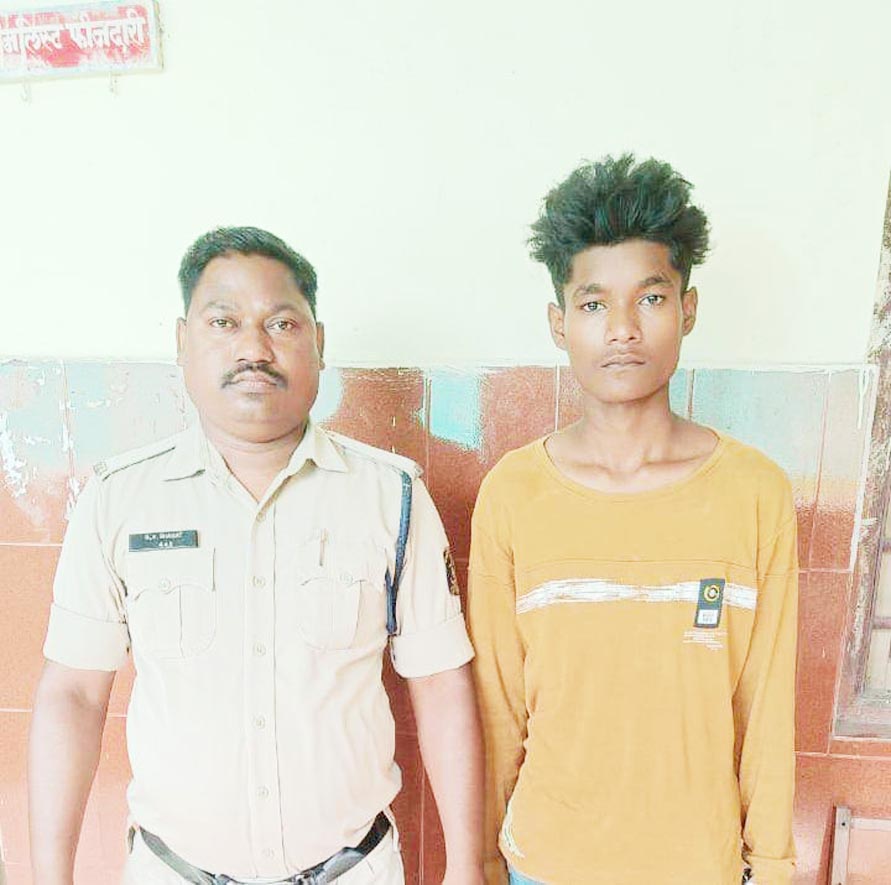 मकान निर्माण के लिए रखे लोहे की छड़, सेंट्रिंग प्लेट की चोरी, आरोपी गिरफ्तार मकान निर्माण के लिए रखे लोहे की छड़, सेंट्रिंग प्लेट की चोरी, आरोपी गिरफ्तार