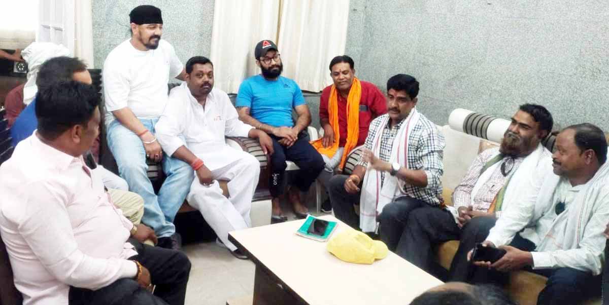 मनेंद्रगढ़ कप क्रिकेट टूर्नामेंट 17 से