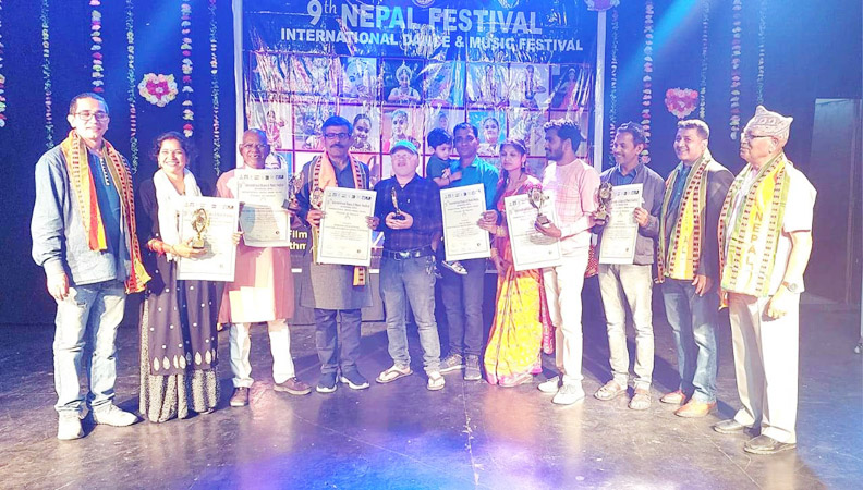 इंटरनेशनल थिएटर एंड म्यूजिक फेस्टिवल में शाश्वत उत्सर्ग ने बाजी मारी