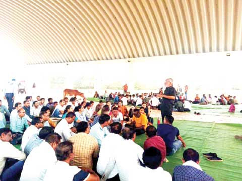 प्रदेशभर के पटवारी बेमुद्दत हड़ताल पर