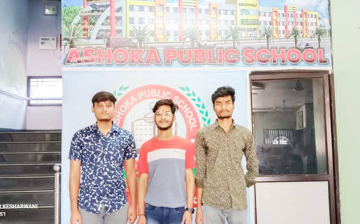 अशोका पब्लिक स्कूल के विद्यार्थियों का 12वीं में उत्कृष्ट प्रदर्शन अशोका पब्लिक स्कूल के विद्यार्थियों का 12वीं में उत्कृष्ट प्रदर्शन