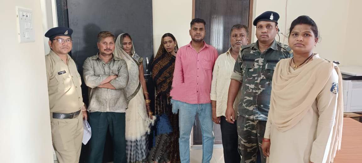 नकली जेवर दे ठगी, यूपी के 5 बंदी