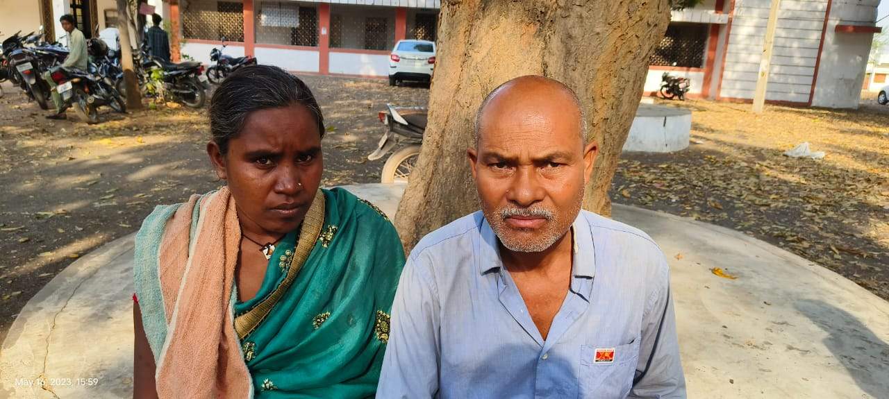 मां-बाप ने अपने सगे बेटे को पीट कर उतारा मौत के घाट मां-बाप ने अपने सगे बेटे को पीट कर उतारा मौत के घाट