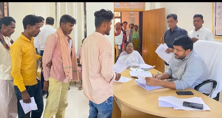 जनचौपाल में 90 आवेदन मिले जनचौपाल में 90 आवेदन मिले