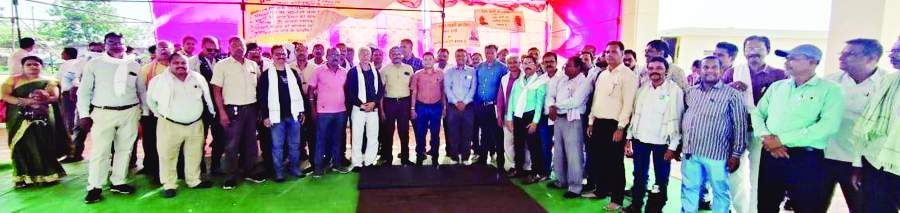 मांगों को ले पटवारी बेमुद्दत हड़ताल पर मांगों को ले पटवारी बेमुद्दत हड़ताल पर