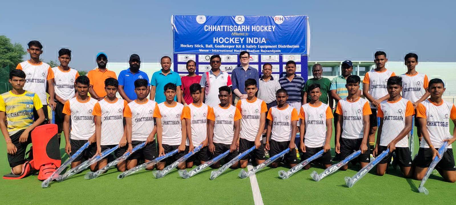 राष्ट्रीय चैम्पियनशिप में हॉकी खिलाड़ी करें अच्छा प्रदर्शन- खेमलाल राष्ट्रीय चैम्पियनशिप में हॉकी खिलाड़ी करें अच्छा प्रदर्शन- खेमलाल