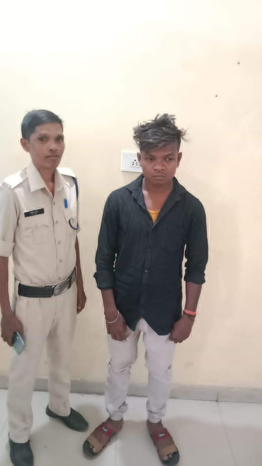 शादी का झांसा दे नाबालिग को भगाया-रेप, गिरफ्तार शादी का झांसा दे नाबालिग को भगाया-रेप, गिरफ्तार