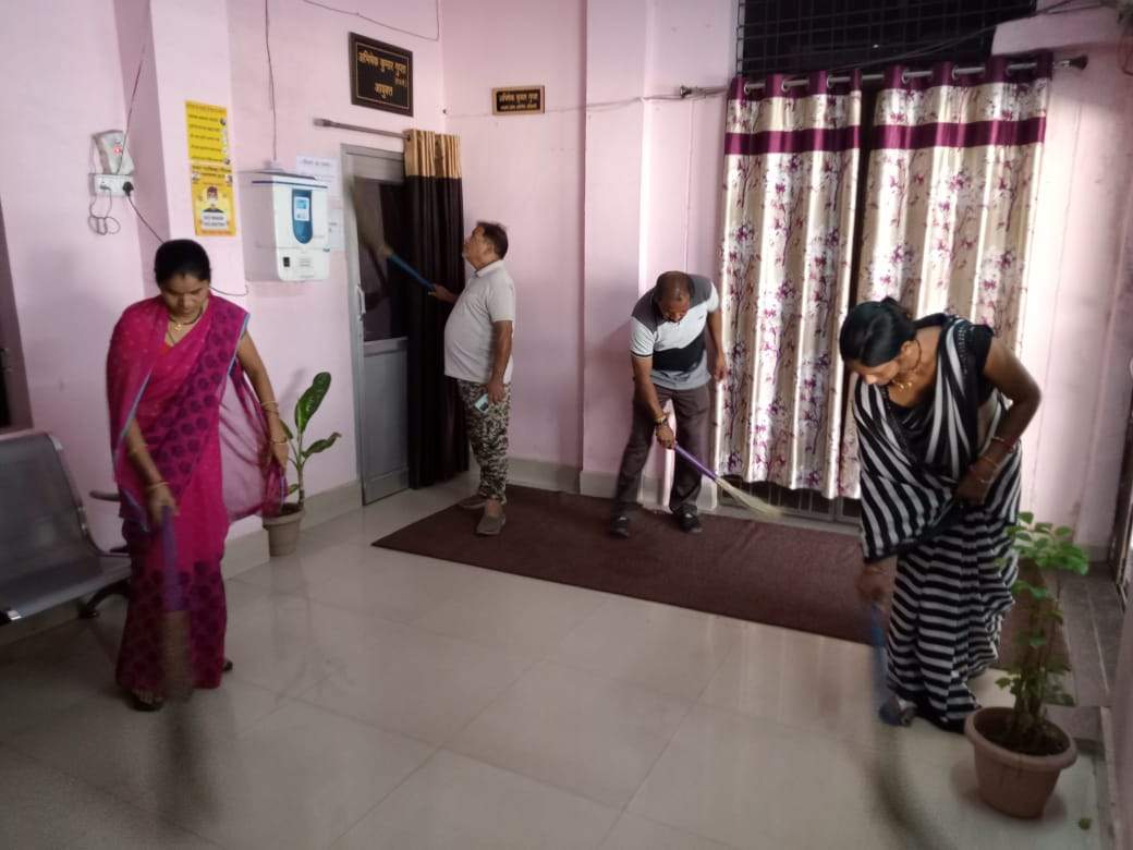 नगर निगम में चला स्वच्छता अभियान