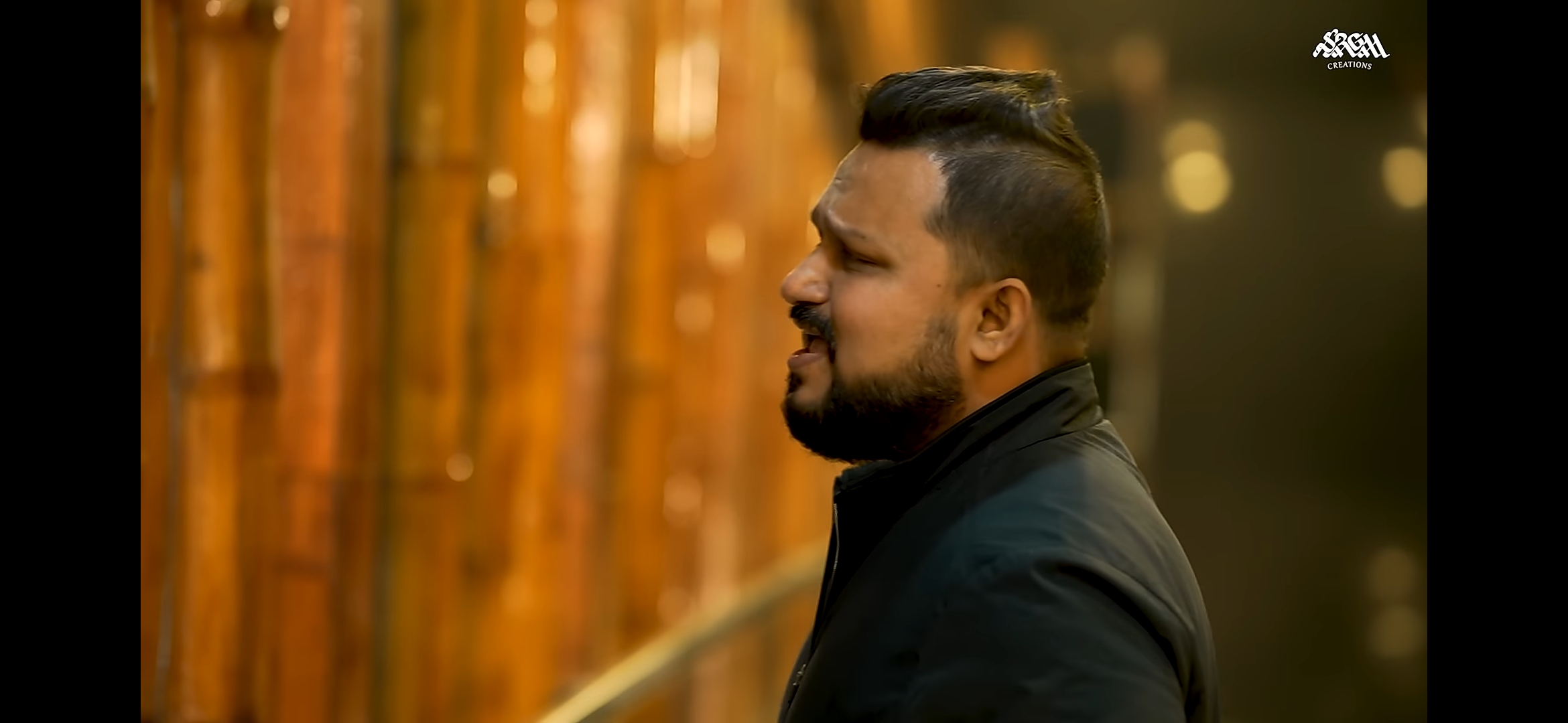 यूट्यूब पर छाया एनएमडीसी अधिकारी मो. महबूब का गाना ‘मिडनाइटस ब्लू’, दो लाख से अधिक हुए व्यू यूट्यूब पर छाया एनएमडीसी अधिकारी मो. महबूब का गाना ‘मिडनाइटस ब्लू’, दो लाख से अधिक हुए व्यू