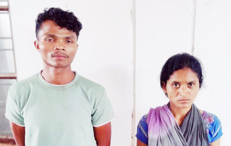 3 लाख की ईनामी महिला एलओएस डिप्टी कमांडर गिरफ्तार 3 लाख की ईनामी महिला एलओएस डिप्टी कमांडर गिरफ्तार