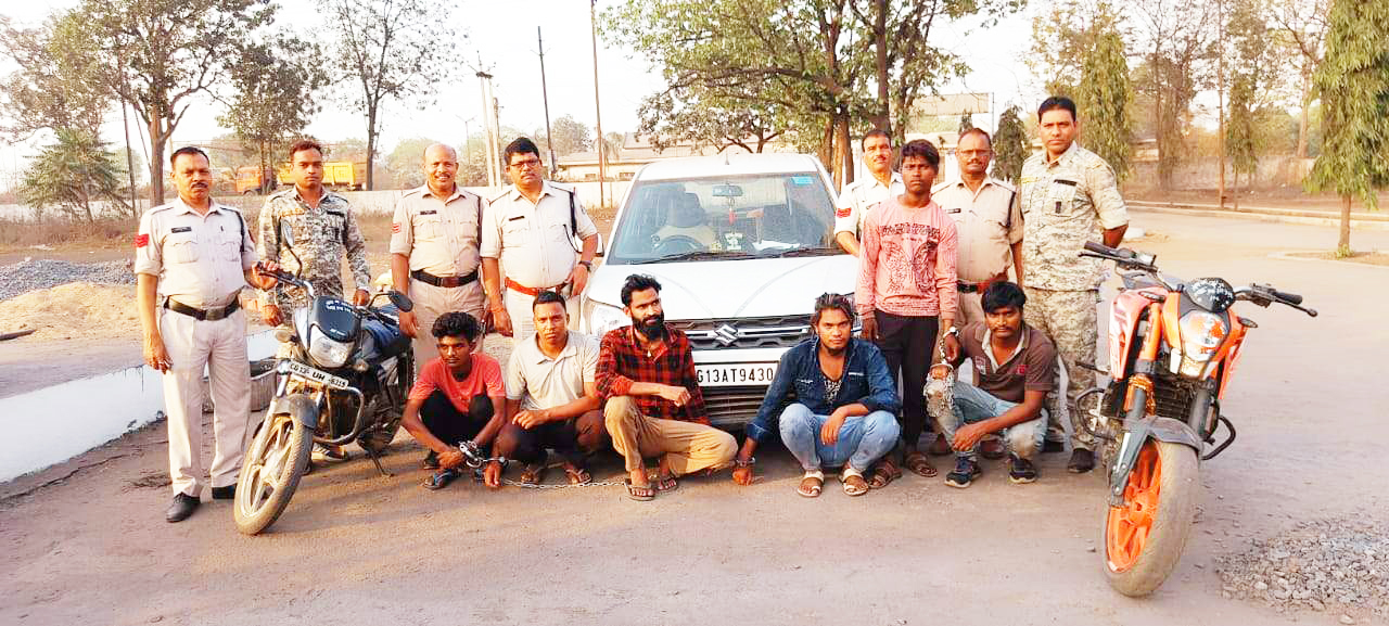 बैल खरीदकर जा रहे किसान से मारपीट-लूट, नाबालिग समेत 7 गिरफ्तार बैल खरीदकर जा रहे किसान से मारपीट-लूट, नाबालिग समेत 7 गिरफ्तार