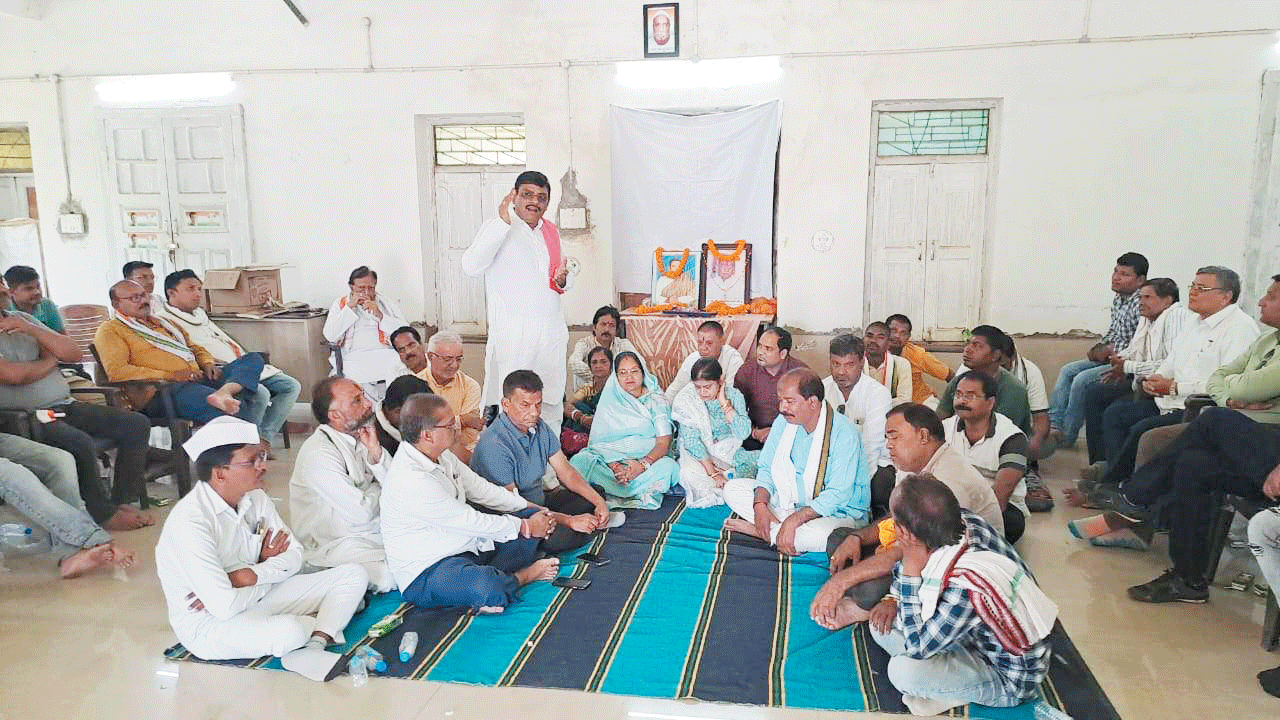 राजीव ने लाई संचार क्रांति-माहेश्वरी