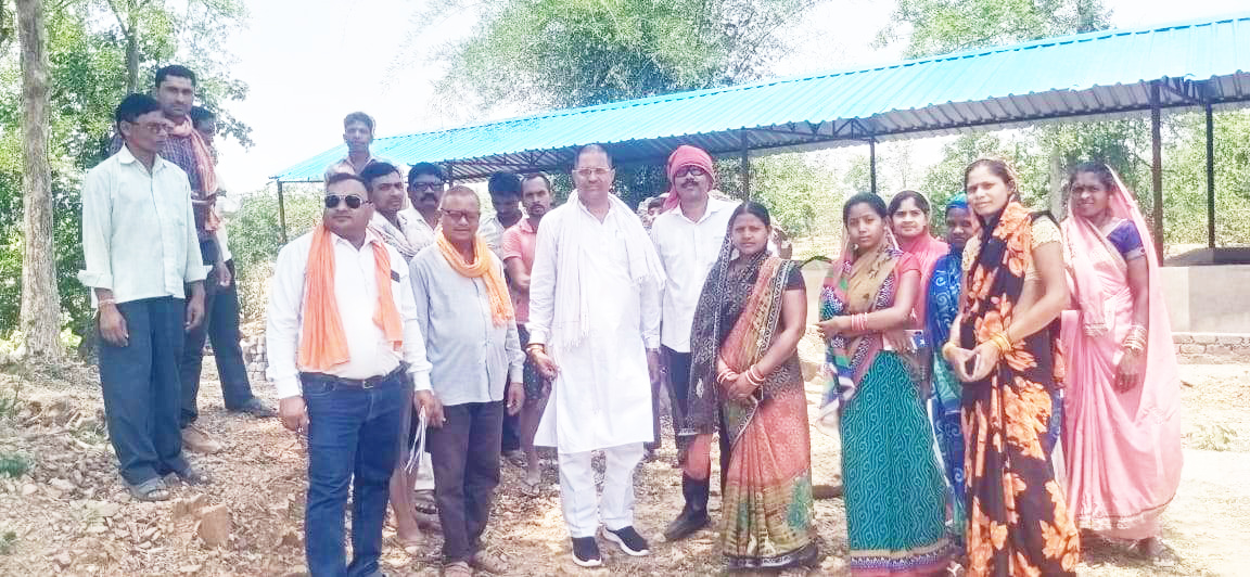 गौठानों की बुरी दशा पर भडक़े प्रदेश भाजपा पिछड़ा वर्ग अध्यक्ष