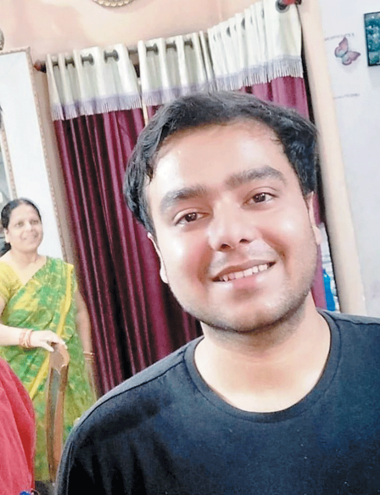 चौथे प्रयास में अभिषेक 179 रैंक पर पहुंचे, बनेंगे आईपीएस