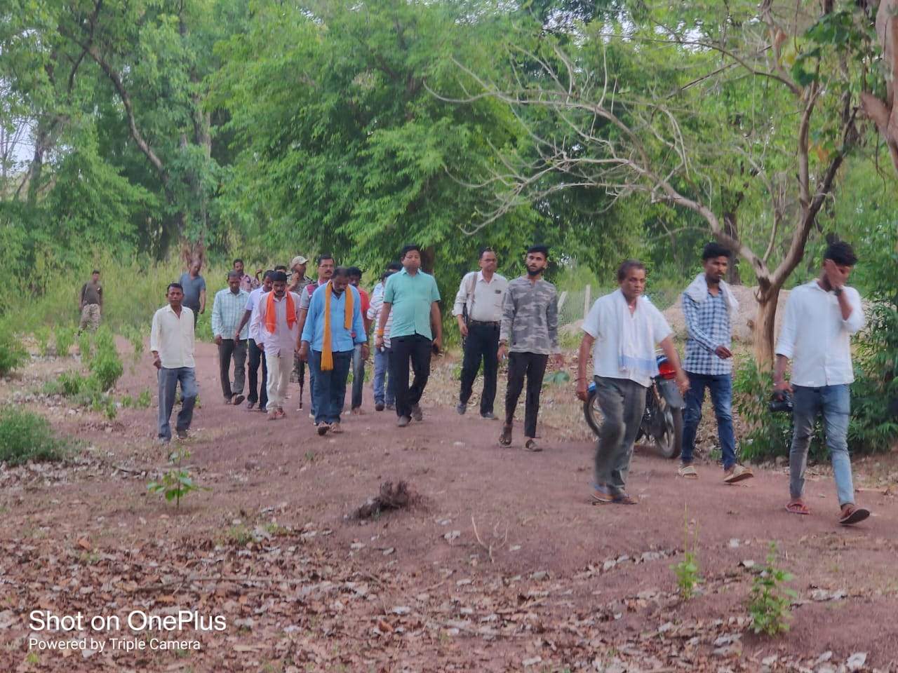 वर्मी कम्पोस्ट के नाम पर किसानों को थमाई जा रही मिट्टी - गागड़ा वर्मी कम्पोस्ट के नाम पर किसानों को थमाई जा रही मिट्टी - गागड़ा
