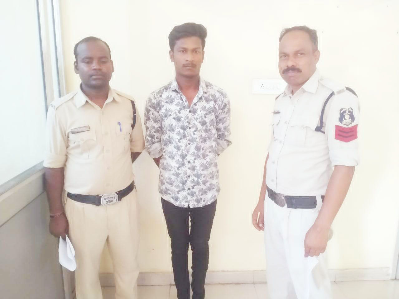 शादी का झांसा देकर रेप, गिरफ्तार शादी का झांसा देकर रेप, गिरफ्तार