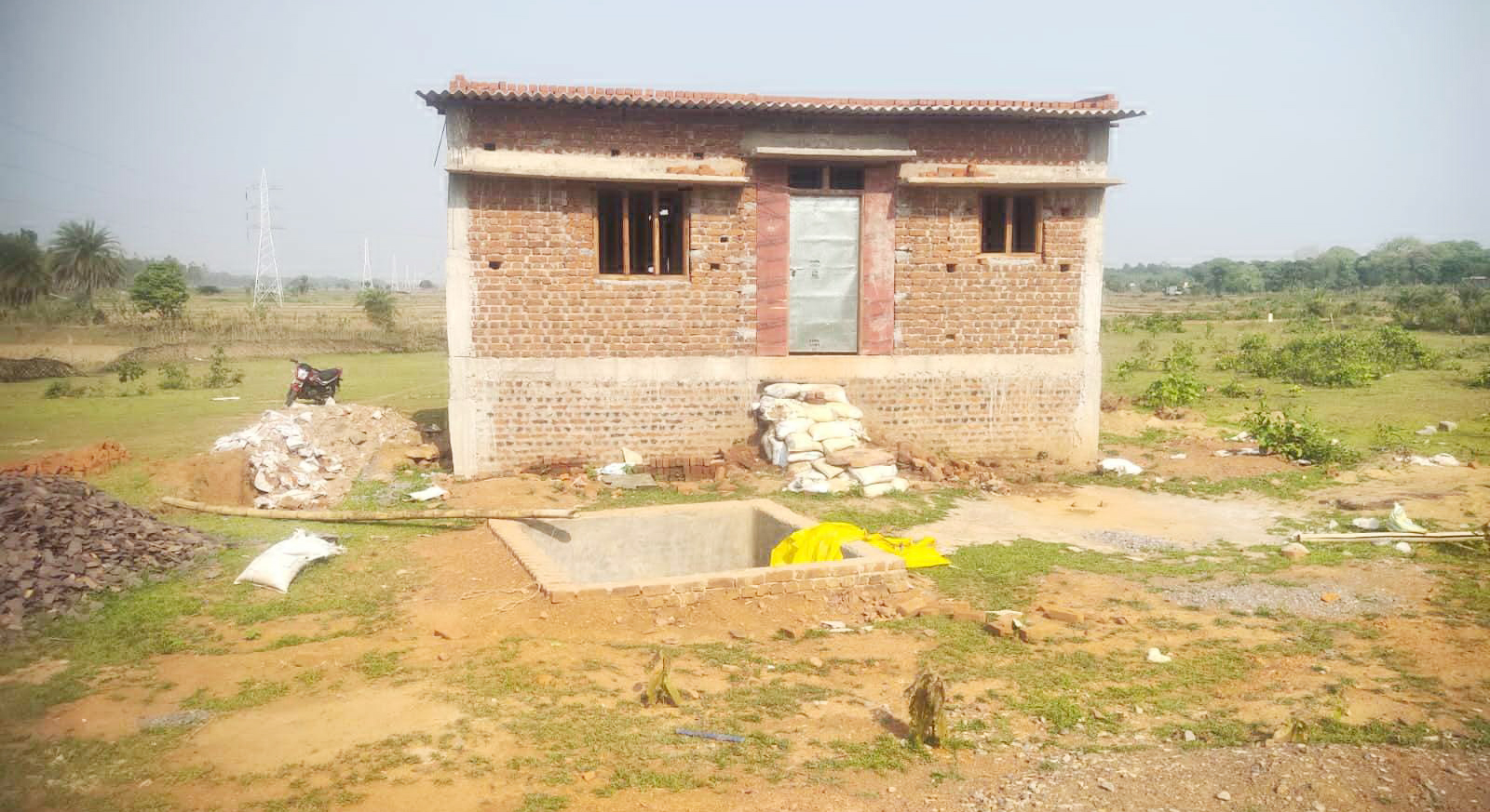 12 साल के बाद पूर्व सरपंच ने अनापत्ति पर की आपत्ति, कलेक्टर के नाम ज्ञापन 12 साल के बाद पूर्व सरपंच ने अनापत्ति पर की आपत्ति, कलेक्टर के नाम ज्ञापन