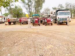 रेत-चूना पत्थर का अवैध परिवहन,  दर्जन से अधिक वाहन जब्त