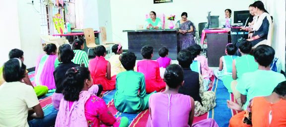 बाल संस्थान बालक व बालिका गृह का निरीक्षण बाल संस्थान बालक व बालिका गृह का निरीक्षण