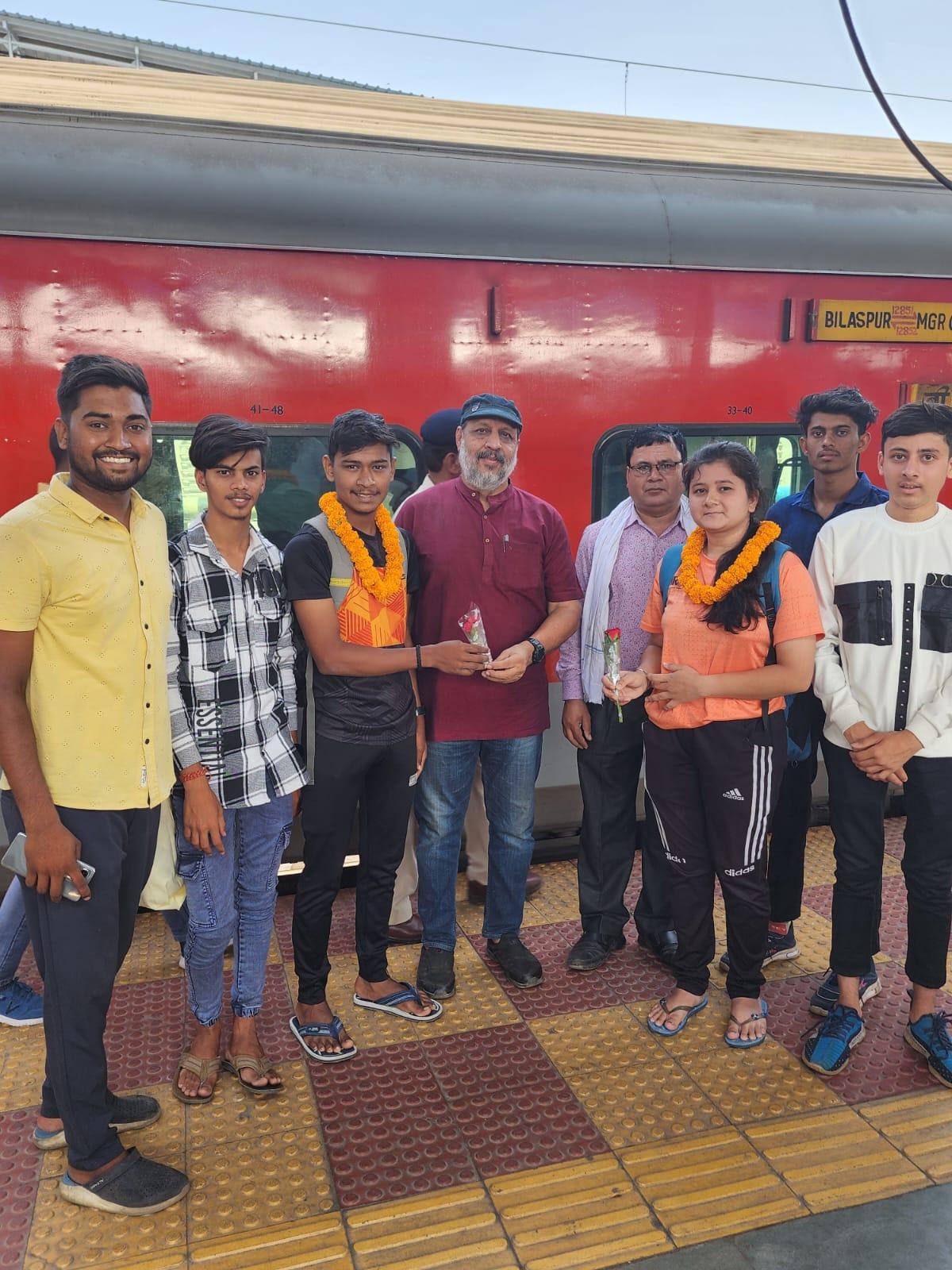 शहर के प्रांशु केसरवानी एवं वर्षा वर्मा का भारतीय टीम में चयन शहर के प्रांशु केसरवानी एवं वर्षा वर्मा का भारतीय टीम में चयन