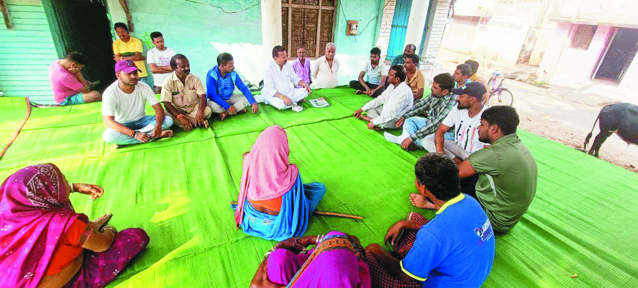 भेंट मुलाकात: गुड़रूपारा पहुंचे संसदीय सचिव भेंट मुलाकात: गुड़रूपारा पहुंचे संसदीय सचिव