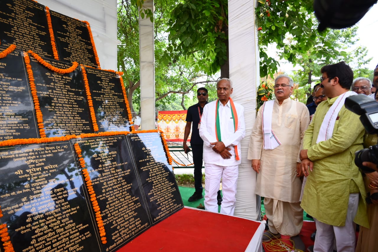 सीएम ने साढ़े 4 सौ करोड़ के विकास कार्यों का किया लोकार्पण-भूमिपूजन