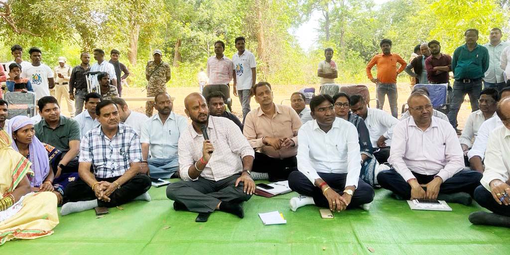 वर्मी कंपोस्ट बनाने में लापरवाही,   2 आरईओ-सचिव निलंबित