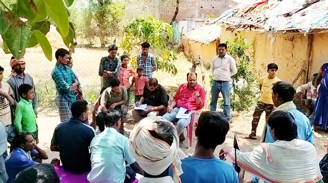 गैस सिलेंडर फटने से दो मकान खाक, मवेशी जिंदा जले