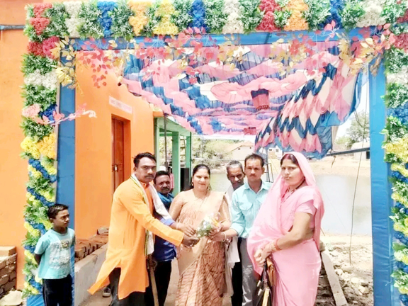 जिपं उपाध्यक्ष ने किया महामाया मंदिर का लोकार्पण